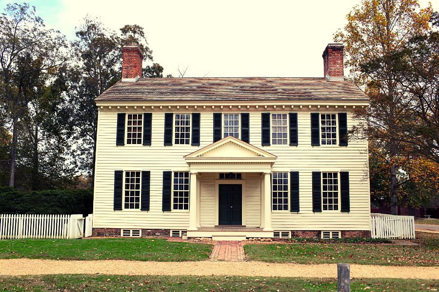 colonial style home